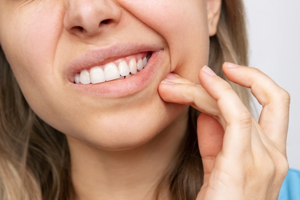 ¿Qué causa la sensibilidad dental